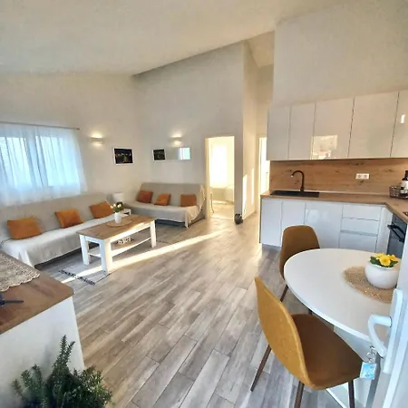 Apartment Nives Kremena