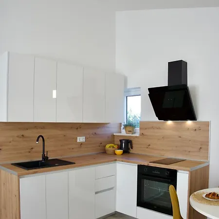 Nives Apartment